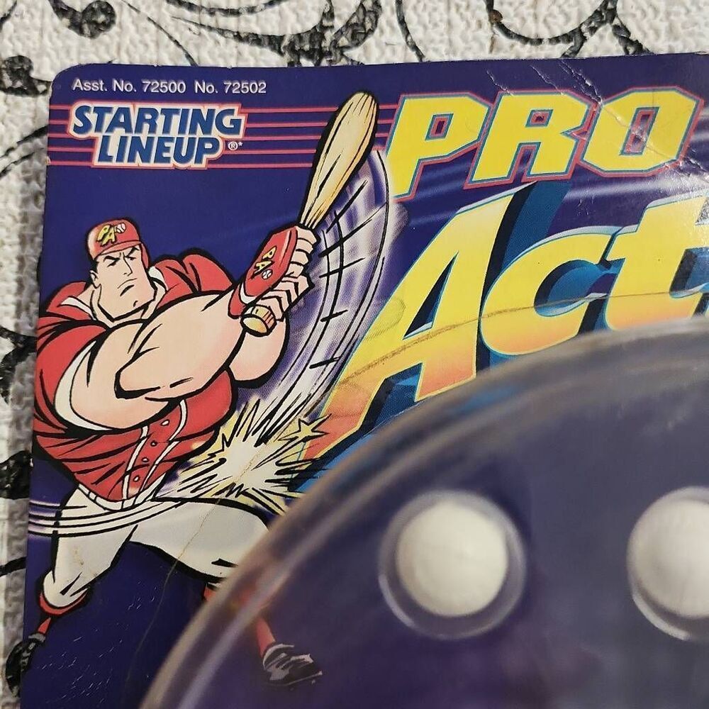 Hasbro Pro Action Baseball - Picture 5 of 10